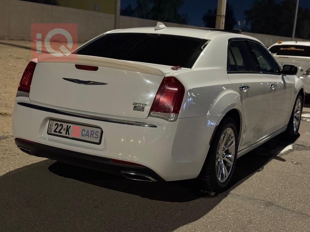 كرايسلر 300